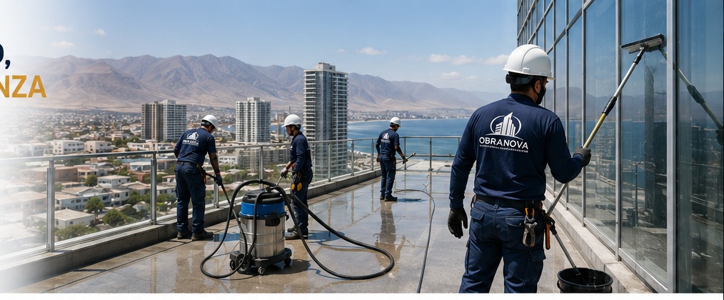 Equipo OBRANOVA trabajando en edificio